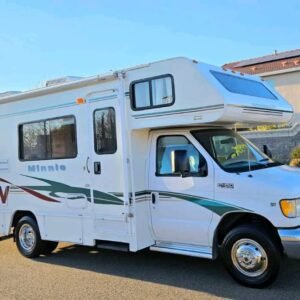 winnebago minnie winnie motorhome