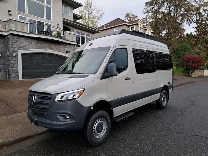 camper van seat swivel Front driver-side exterior view of 2016 Mercedes-Benz Sprinter