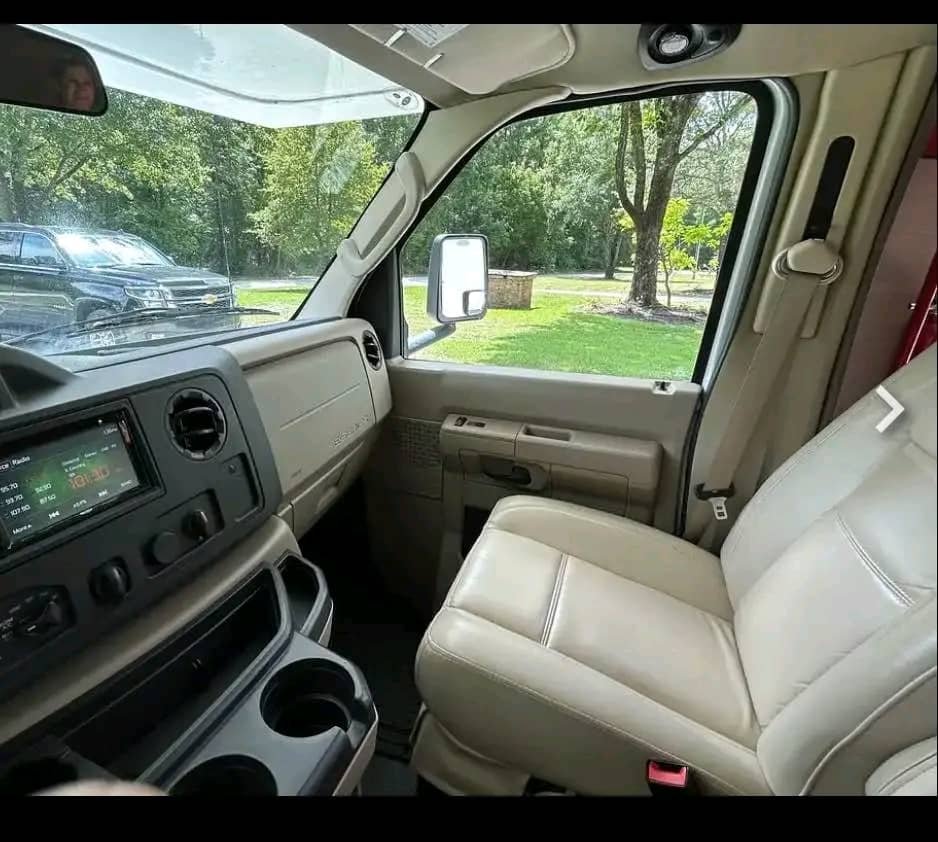 Driver and passenger seats in 2022 Jayco Ford Coachmen Class C RV