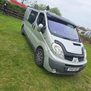 Side profile of Renault Trafic LWB diesel conversion van​
