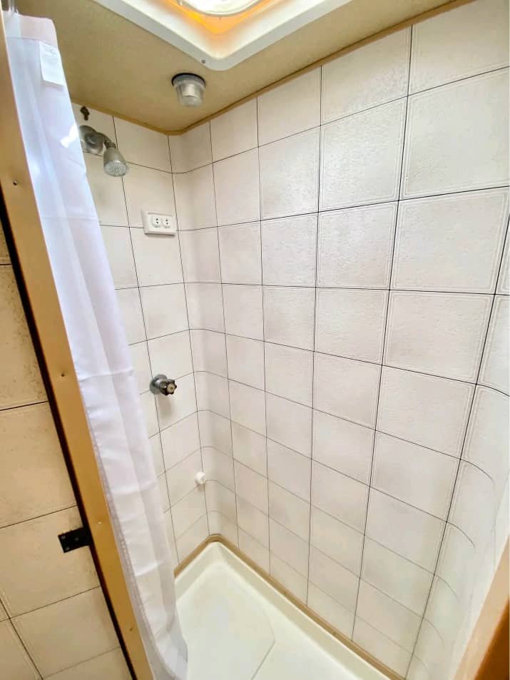 Bathroom and shower in Viscount Seabreeze caravan
