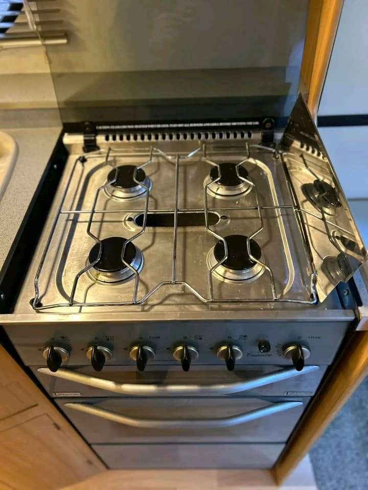 Gas cooktop inside Avondale Bianco 2005 caravan kitchen