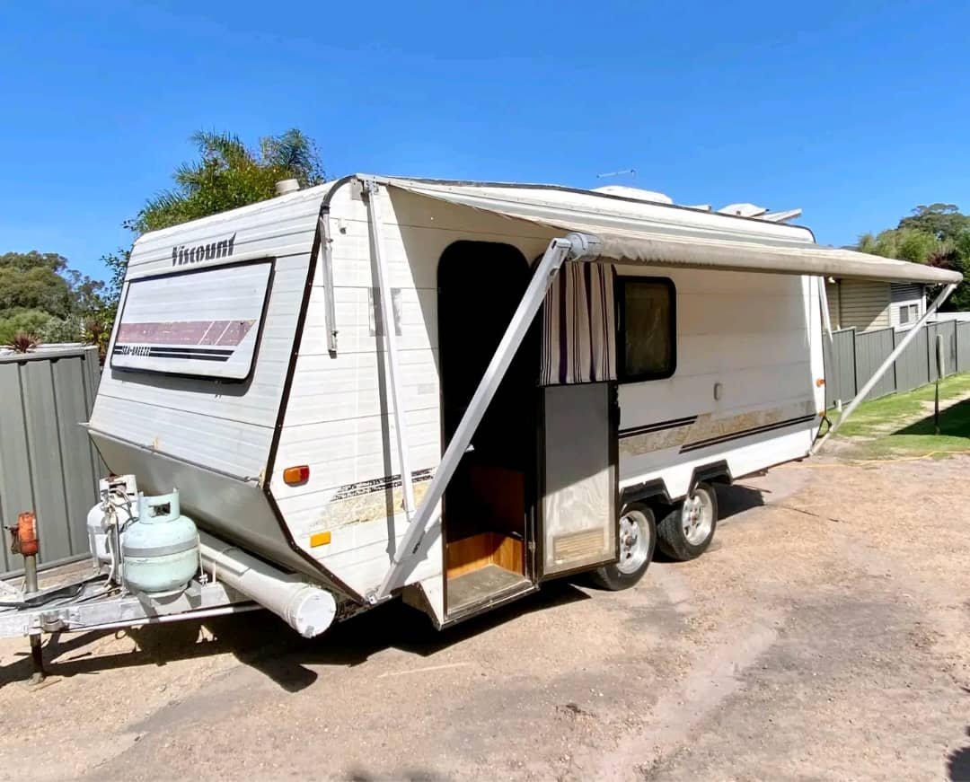 Front exterior view of Viscount Seabreeze caravan with hitch and awning