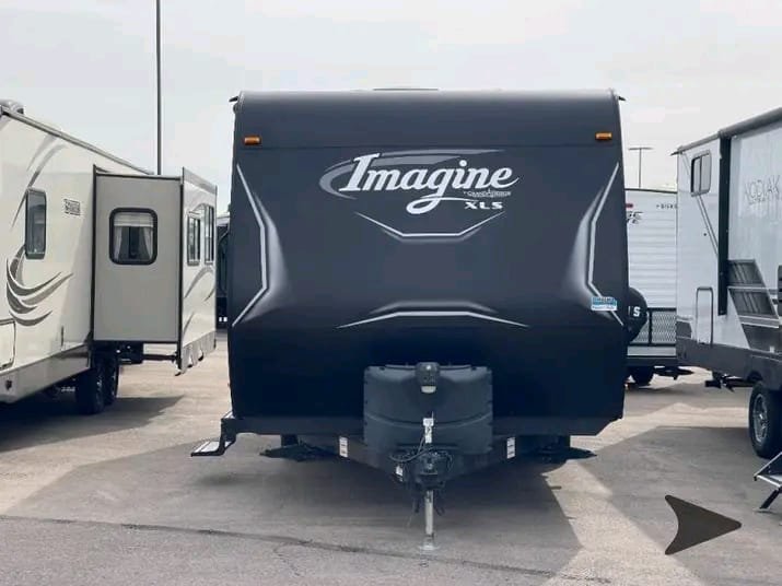Front exterior view of 2021 Grand Design Imagine XLS