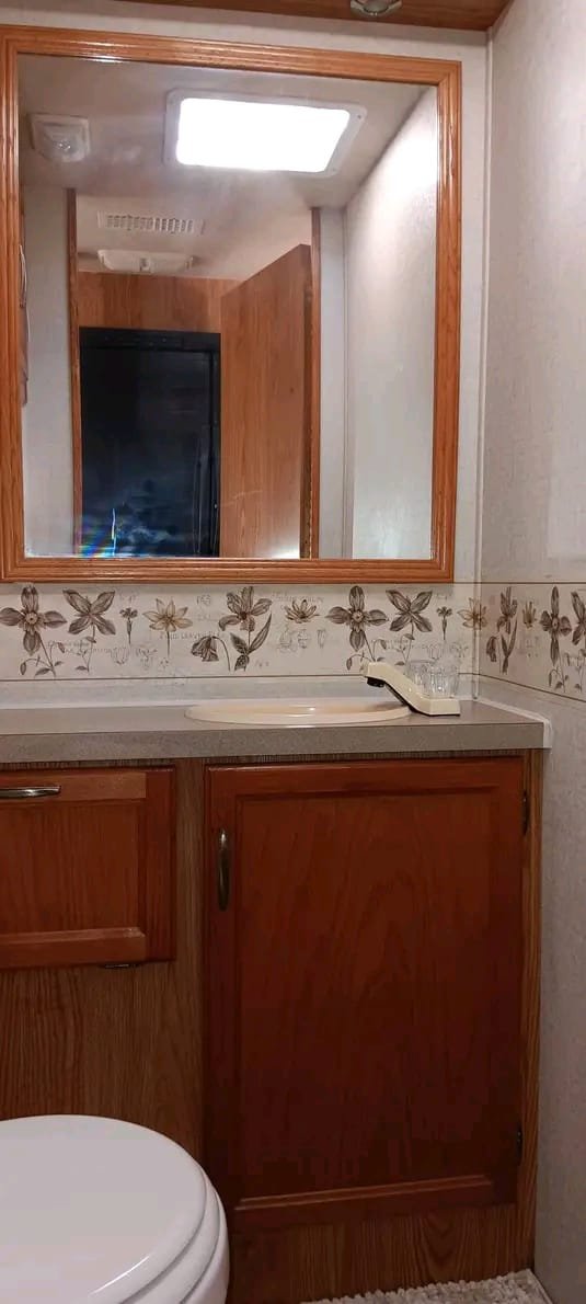 Vanity mirror and storage drawers in Fleetwood Bounder motorhome