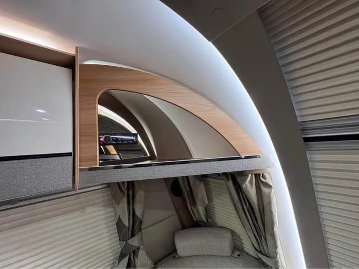 Bailey Alicanto Grande Estoril overhead storage left side bed